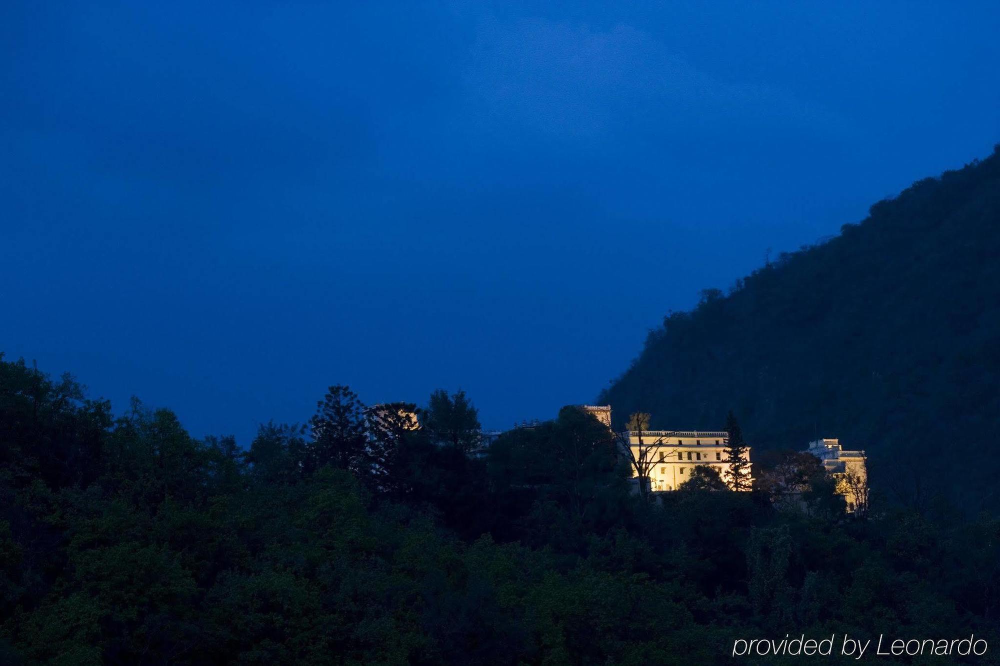 Hotel Ananda In The Himalayas Rishīkesh Zewnętrze zdjęcie